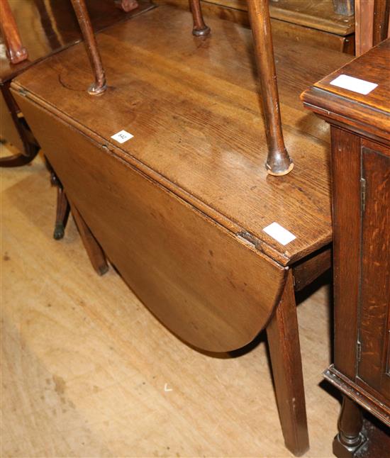 Oak drop leaf flap table(-)